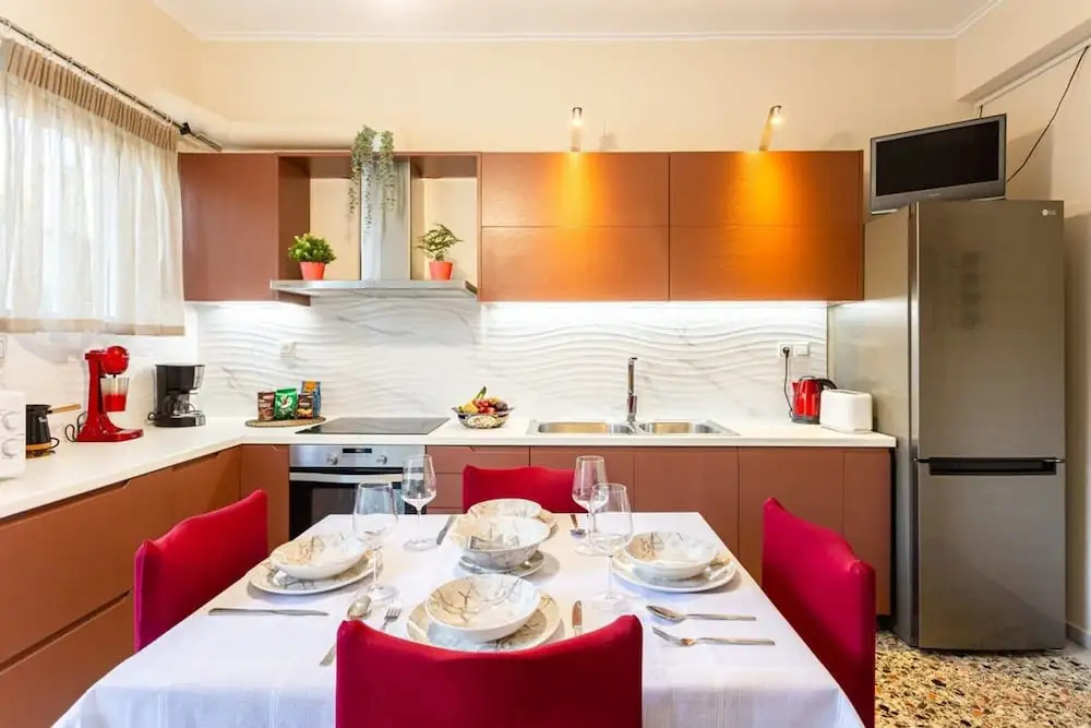 Avia Seaview Getaway - Konstantina s Hidden Haven