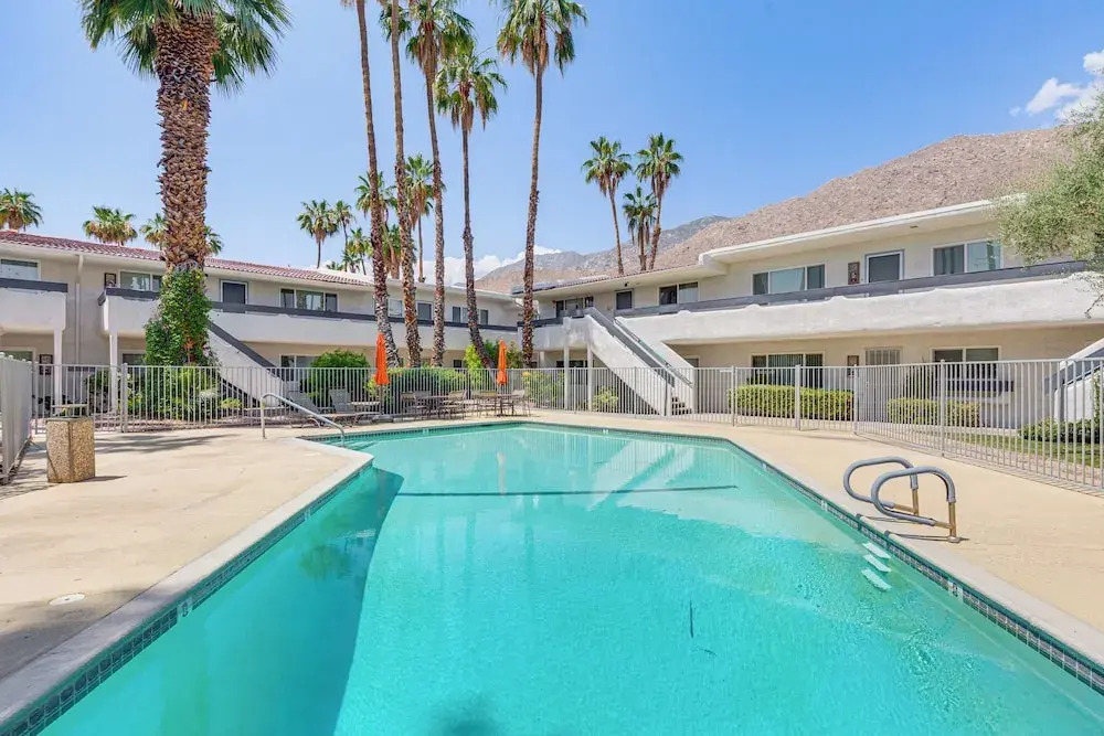 2 Mi to Downtown: Gated Condo in Palm Springs