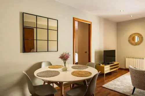 Up Rooms Banyoles