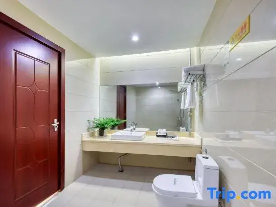 Yuxi Hui Jing Hotel