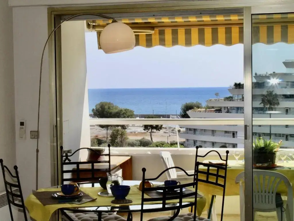 Appartement Villeneuve-Loubet, 2 pièces, 4 personnes - FR-1-252A-33
