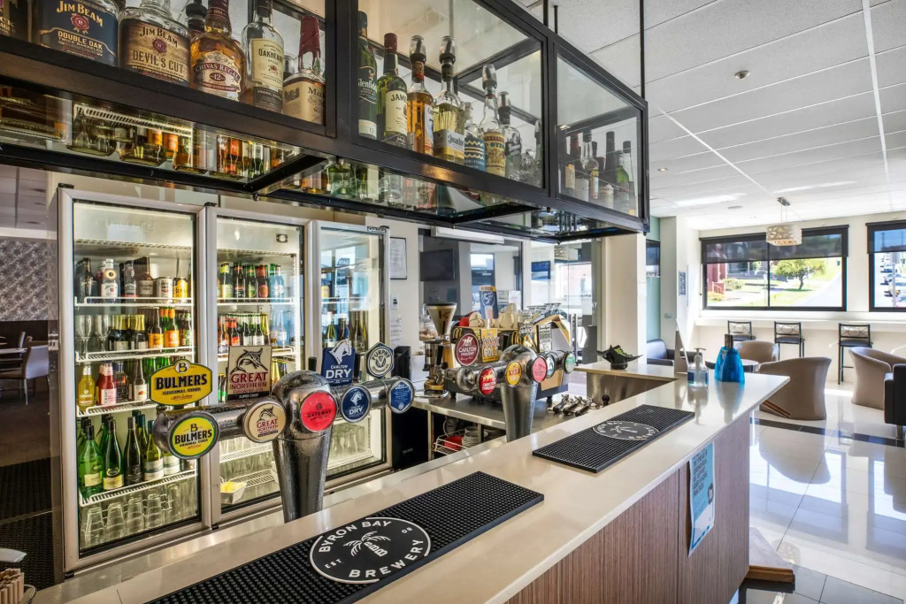 Nightelier Devonport Gateway Hotel
