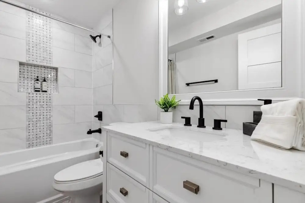 Excellent 2-BR Condo in Hip Area of DC