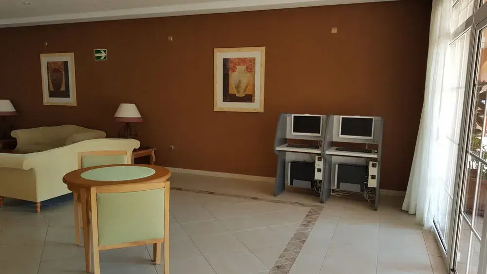 Suite Hotel Puerto Marina