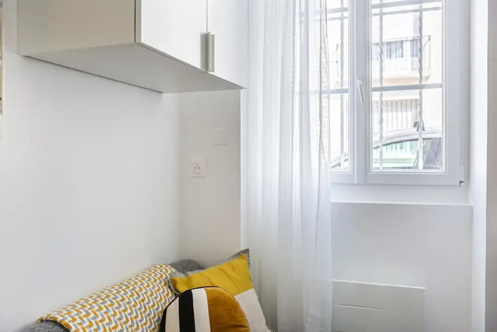 Cosy studio at Paul Doumer, by GuestReady