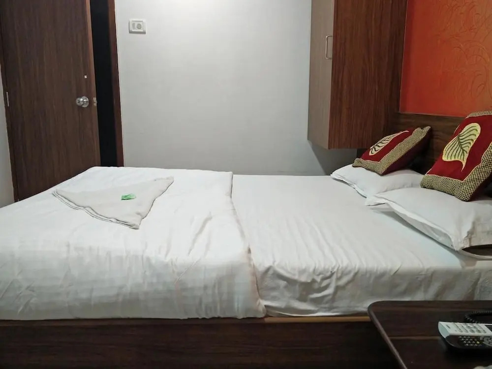 Hotel O Sion Residency
