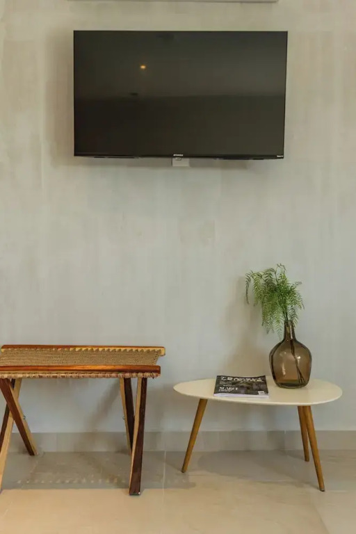 *CASA ALUXES- Guesthouse*