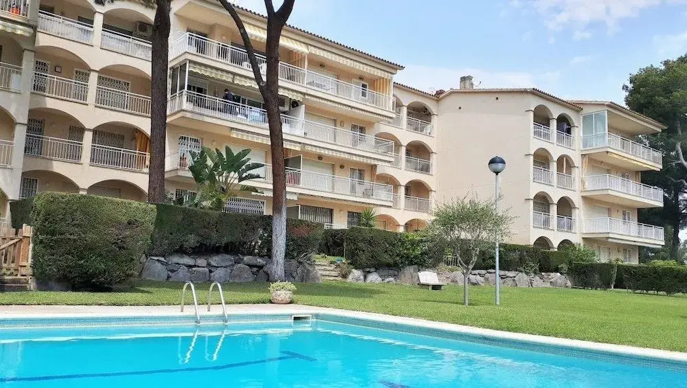 Apartamento con vistas al mar y piscina en Playa de Aro