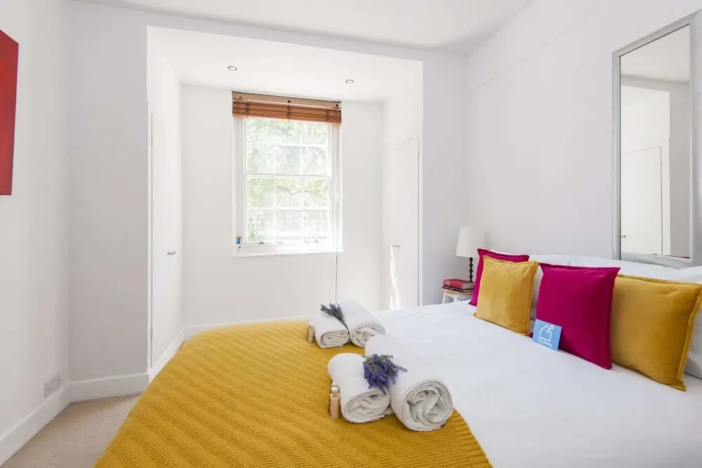 The Wonderful Chelsea Manor Street Apartment - CHK