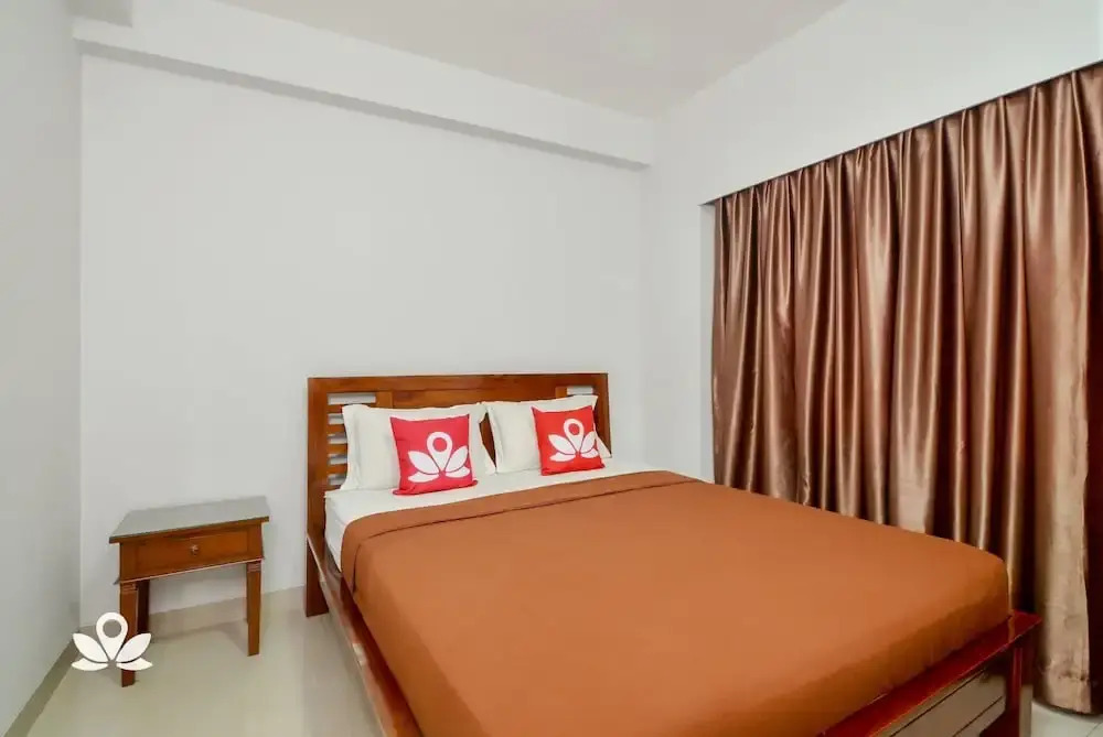 ZEN Rooms Basic near Cilandak Town Square