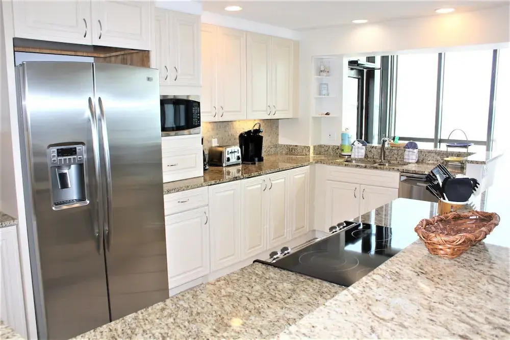 Jamaica Royale 802 - 2 Br Condo