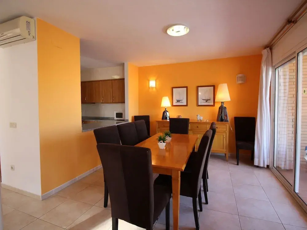 Luxurious Holiday Home in Empuriabrava With Private Pool