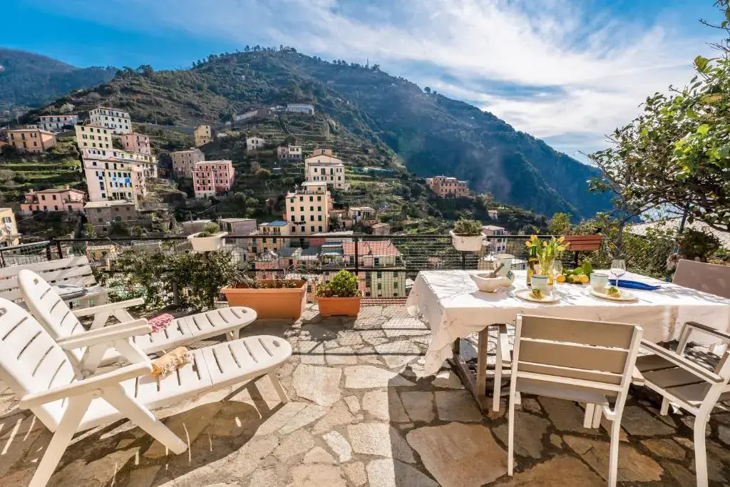 Villino Caterina House: big terrace seaview