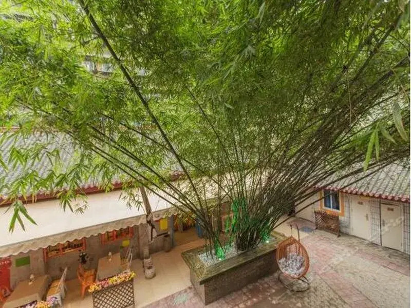 Chengdu Lifes Colour Inn