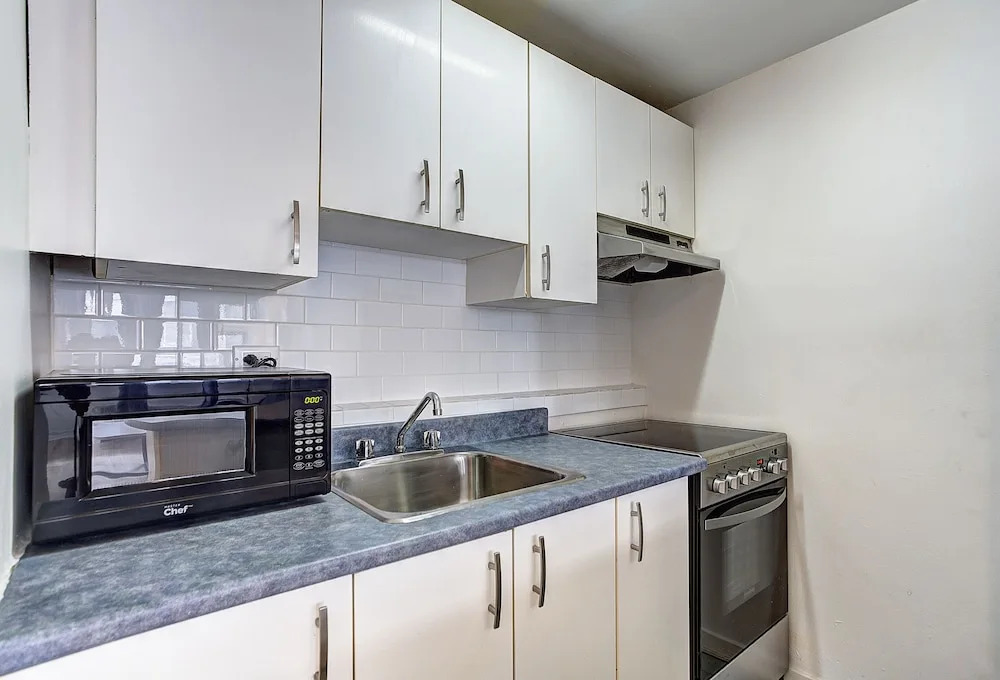 Destination Stays McGill Plaza DT MTL