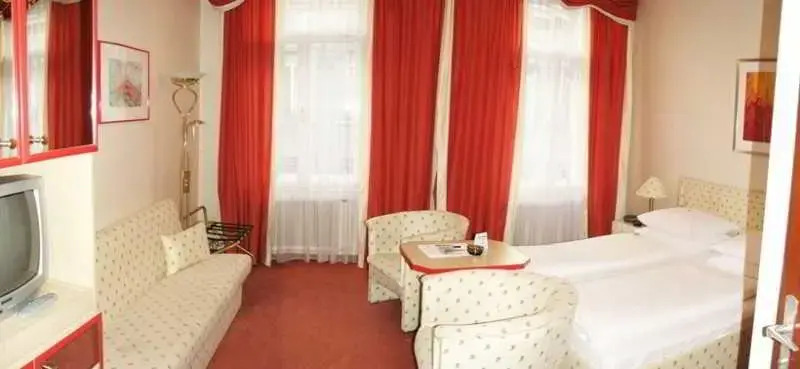 Schweizerhof Hotel