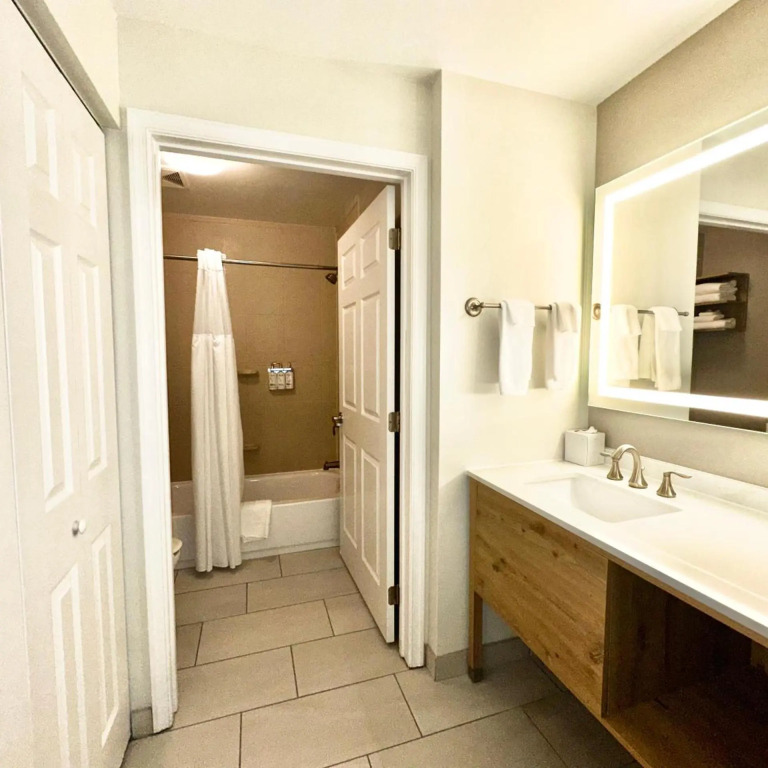 Staybridge Suites East Stroudsburg - Poconos by IHG