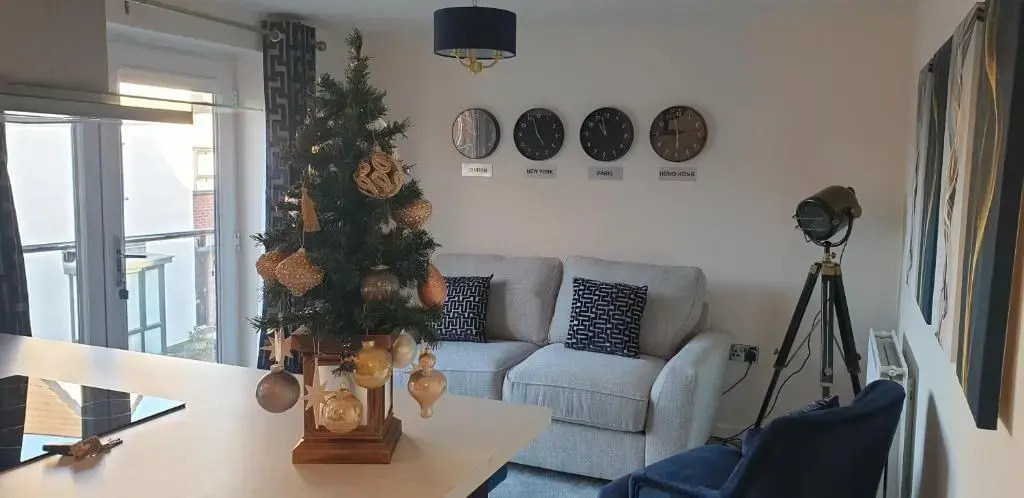5 Star 1 Bed Sleeps 4 Free Parking