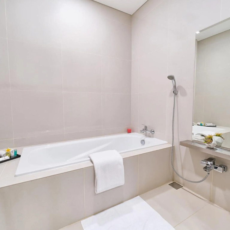 Le Premier Hotel Deltamas
