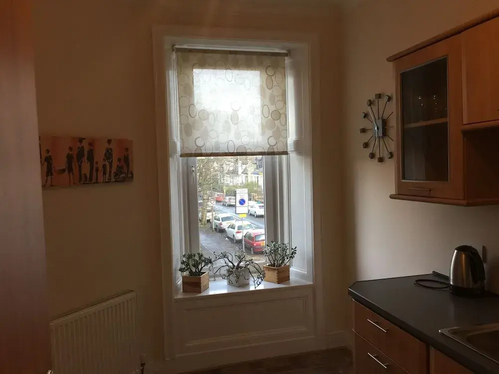 Great location 1 Bedroom Scotstoun Flat