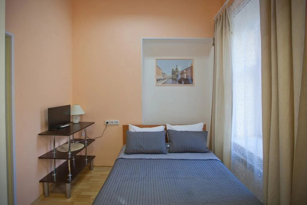 Guest House at Fontanka River Embankment 85