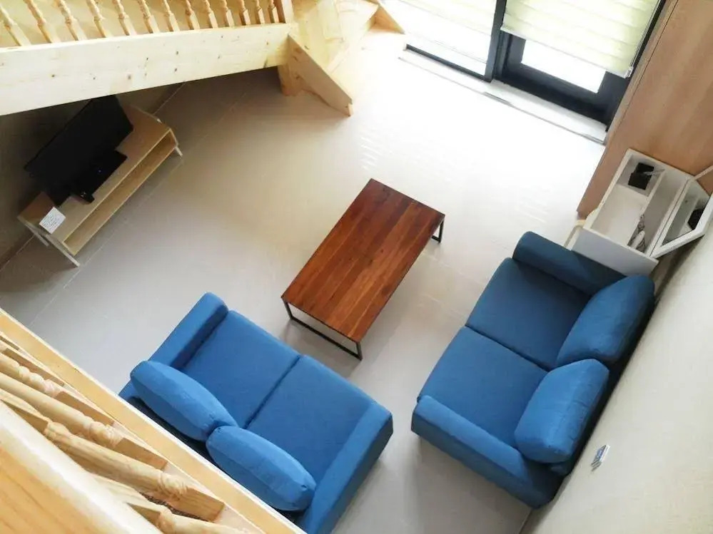 Audrey House