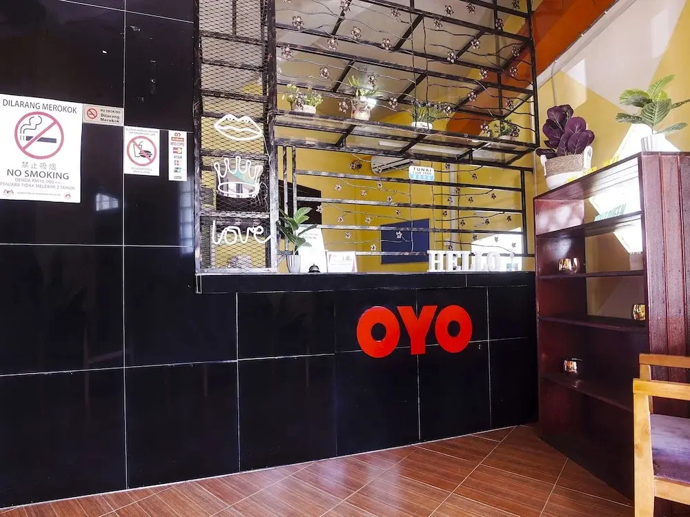 Hotel O Night Queen salak Tinggi
