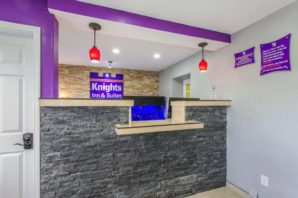 Knights Inn and Suites Salem