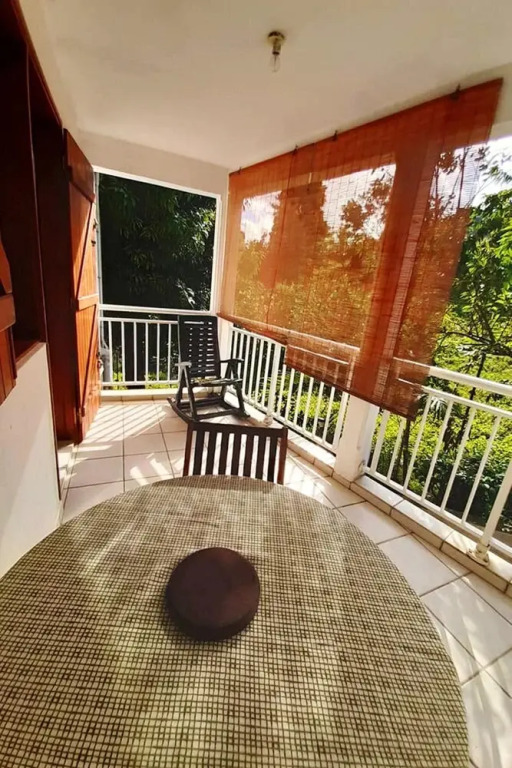 Studio In Petit Bourg With Enclosed Garden 3 Km From The Beach