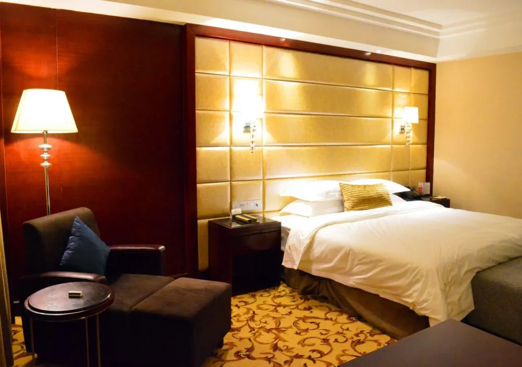 Tianjin Huaxin Peninsula Hotel