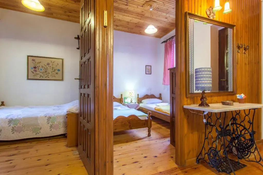 Nikoleri Studios & Apartments