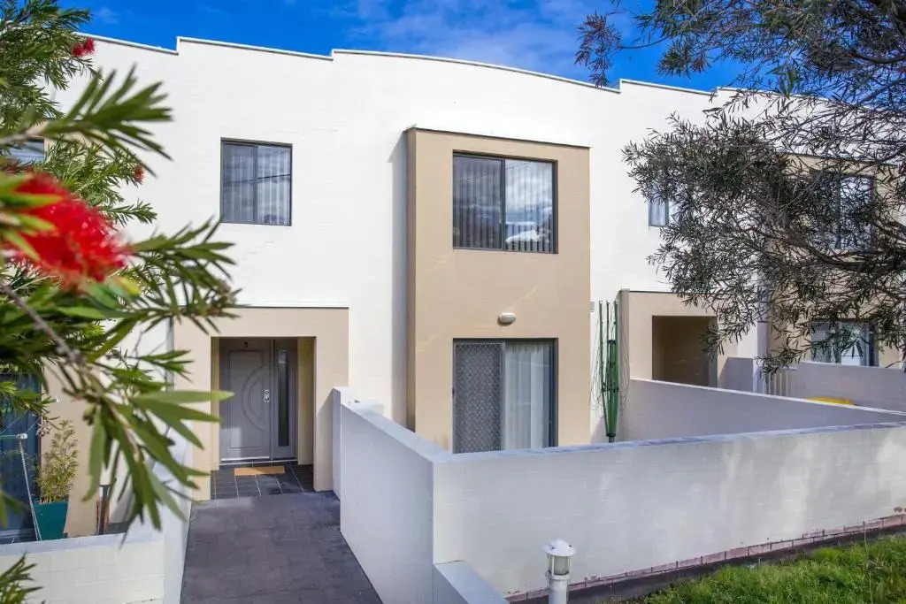 Dolphin Views Unit 5 of 14 Dolphin St