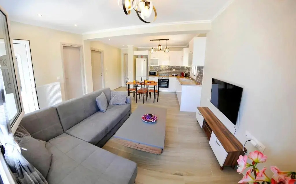 Spiros House and Studios