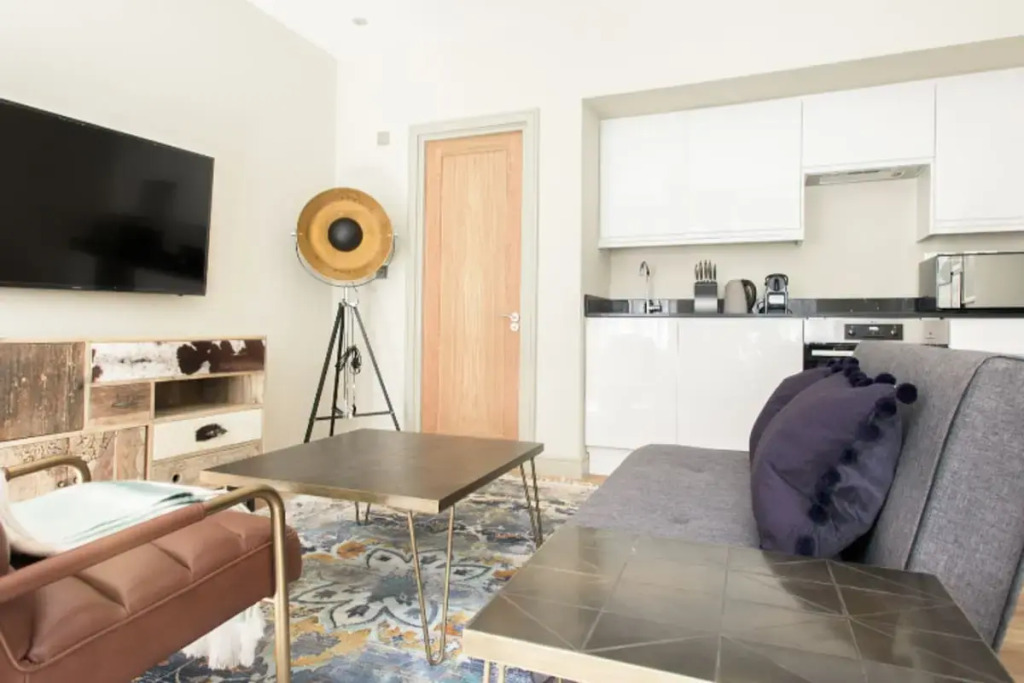 The Mayfair Retreat - Modern & Central 1BDR in 3 Apartments