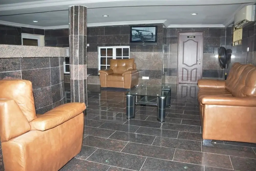 Valley Hill Residence
