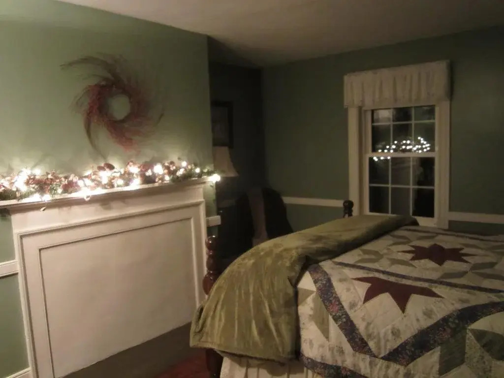 Grand Oak Manor Bed and Breakfast