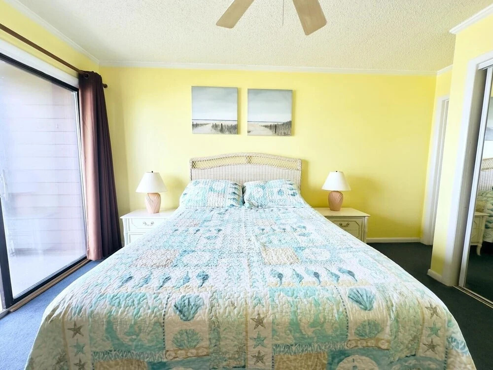 Tilghman Beach And Racquet Club 304 3 Bedroom Condo by RedAwning, North Myrtle Beach