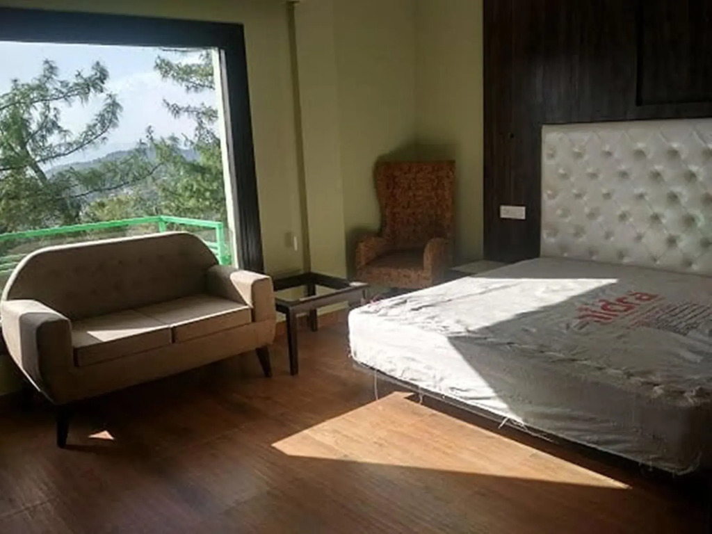 Aachman Nature Valley Resort Mashobra BY NAINA STAYCATION- Private Parking - Balcony and valley view Rooms