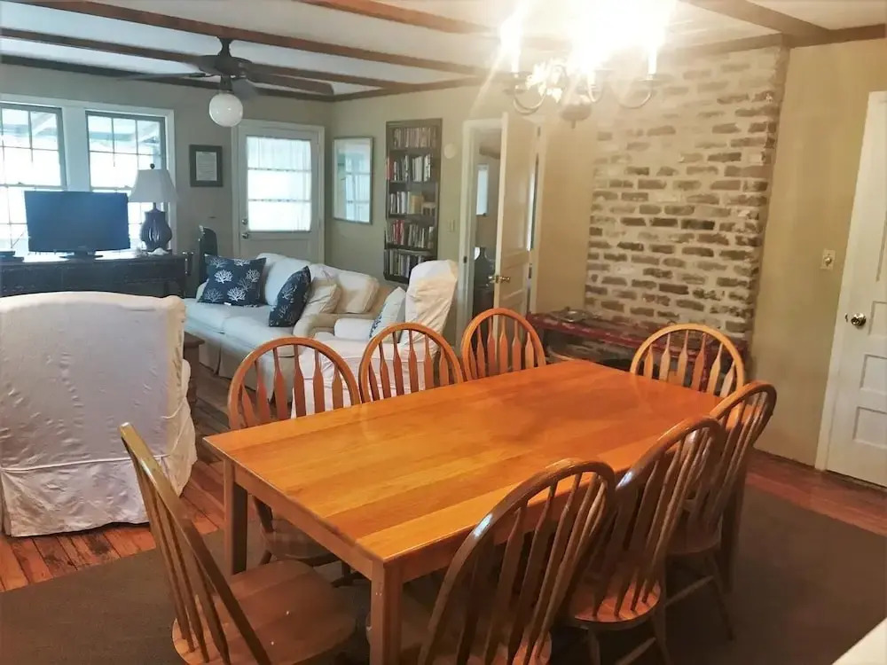 Decked Out - 4 Br Home