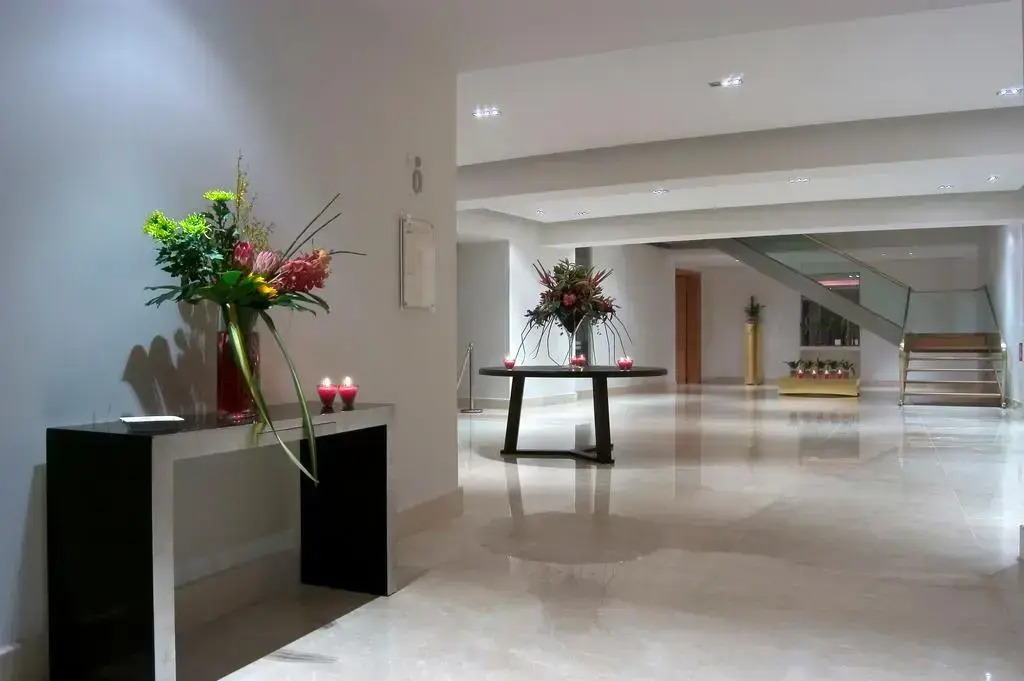 Plaza Resort