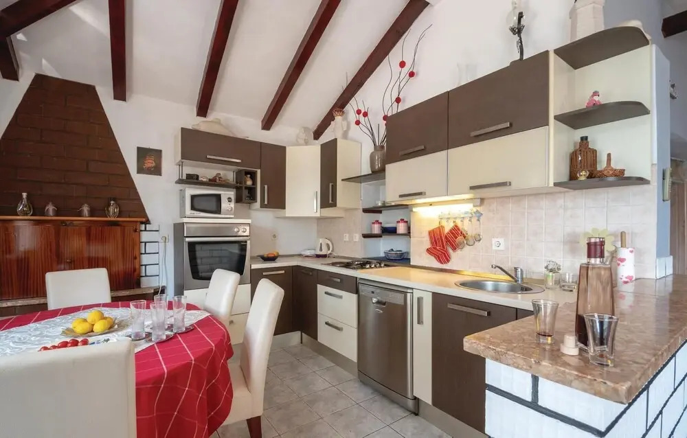 Awesome Home in Vela Luka With Wifi and 3 Bedrooms