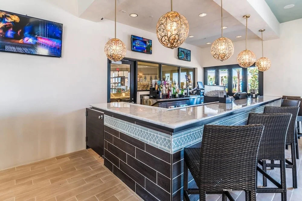 New and Luxurious in Westside With Pool 6bd/5ba #6ws690