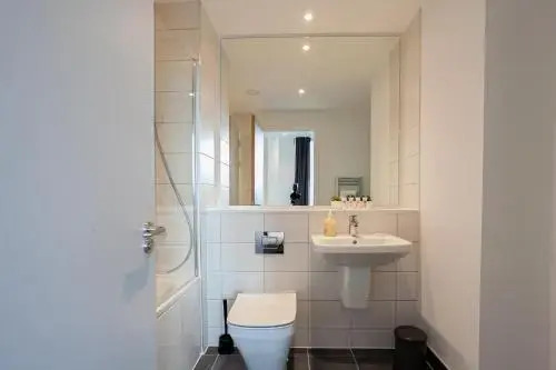 Spacious 2 Bed Apartment in Central Manchester