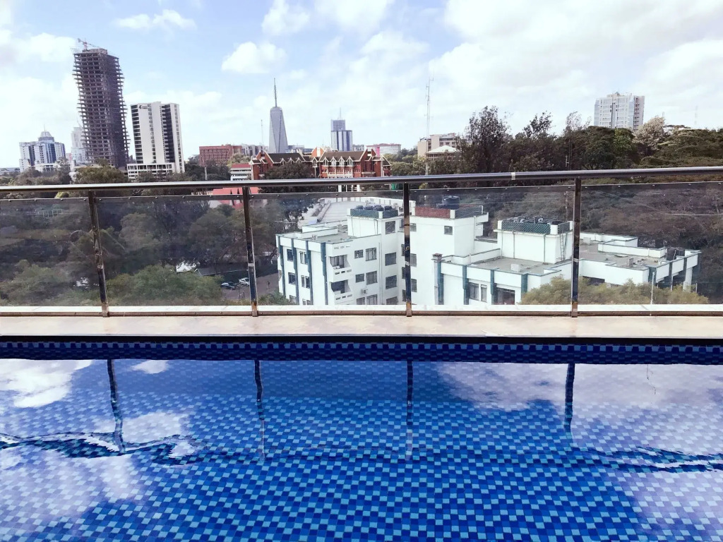 Swiss Lenana Mount Hotel