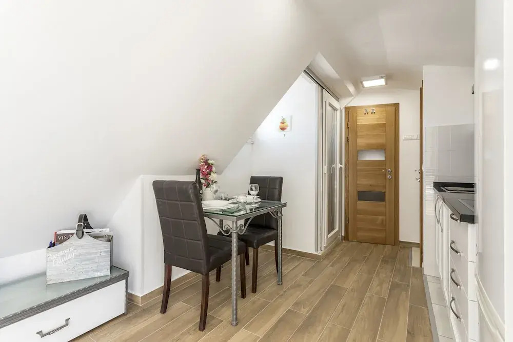 Apartments and Rooms Villa Erede