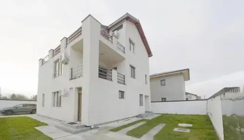 Alex Residence