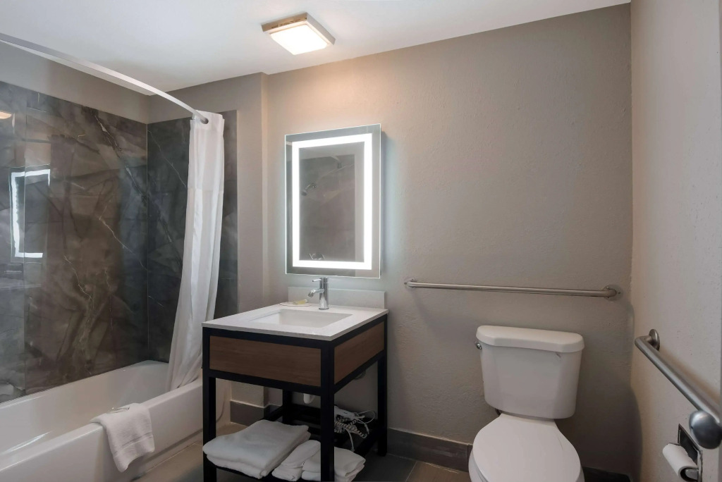 Days Inn by Wyndham Ankeny - Des Moines