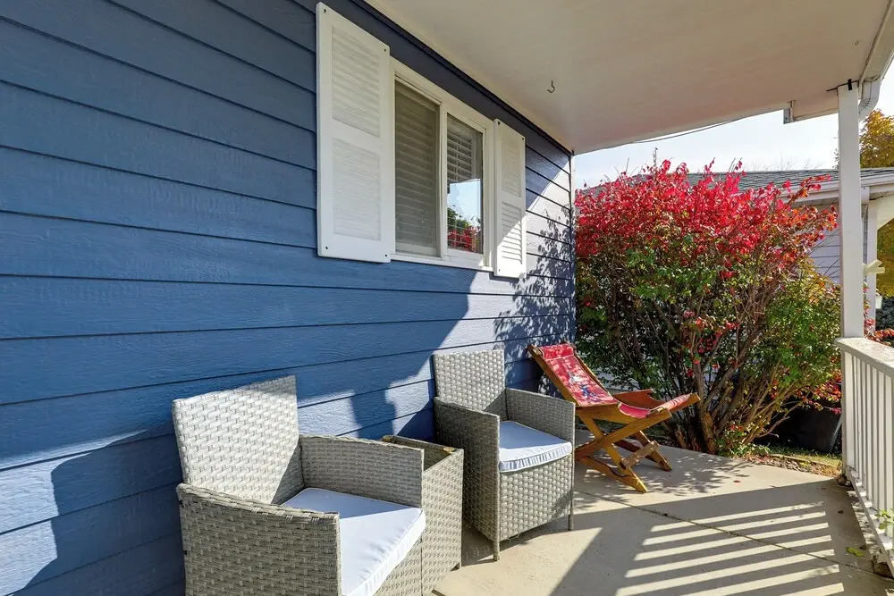 3 Mi to UNL & Memorial Stadium: Home w/ Large Yard