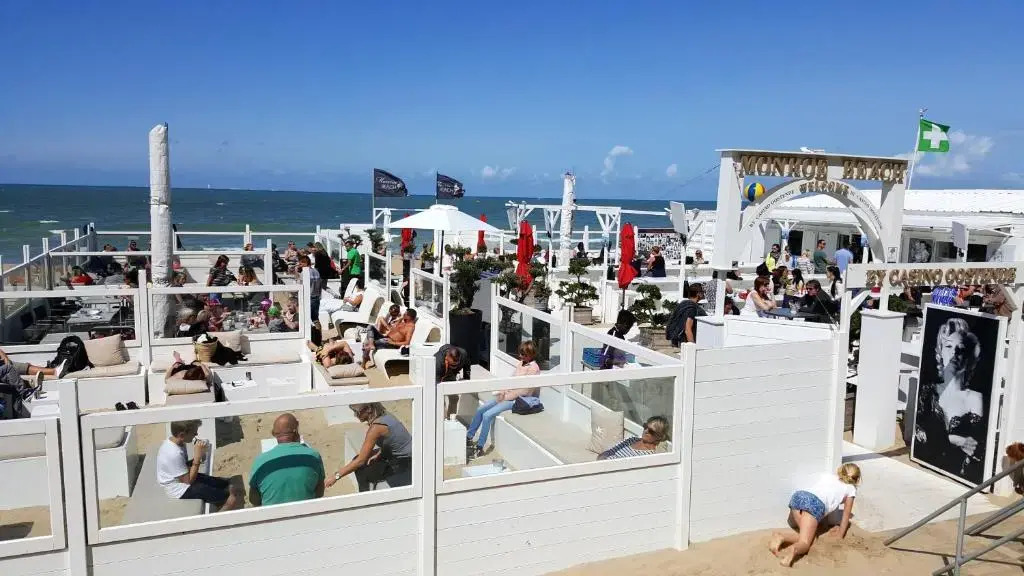 Apartment With 2 Bedrooms in Oostende, With Balcony - 500 m From the B