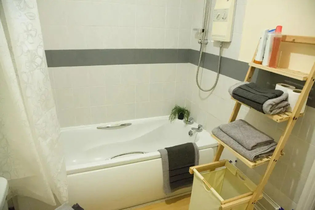 Central Penthouse in Converted Church - Free parking - Free WiFi